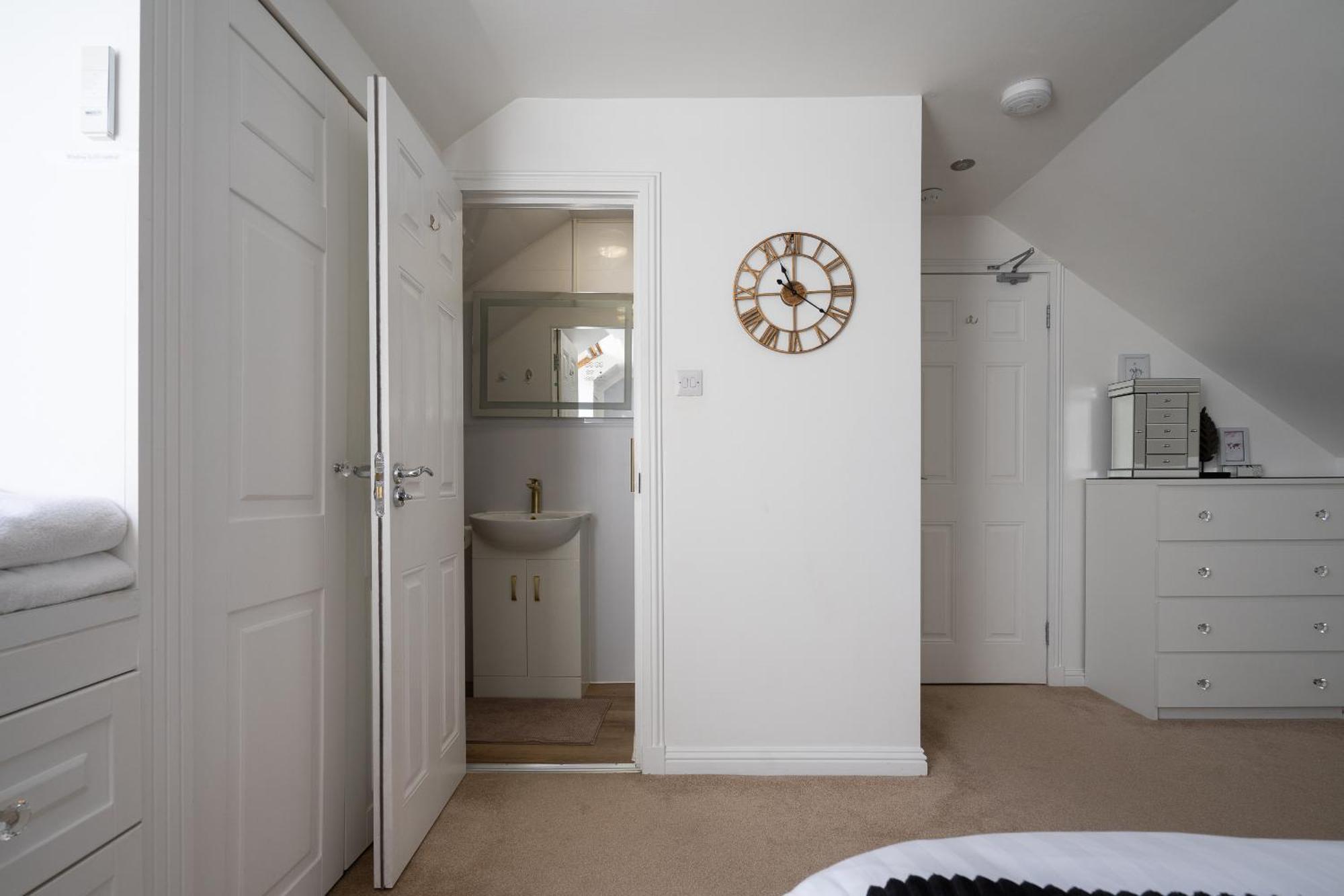 Centre House - 5 Bedrooms - Sleeps 9 - Parking Casa de Férias *