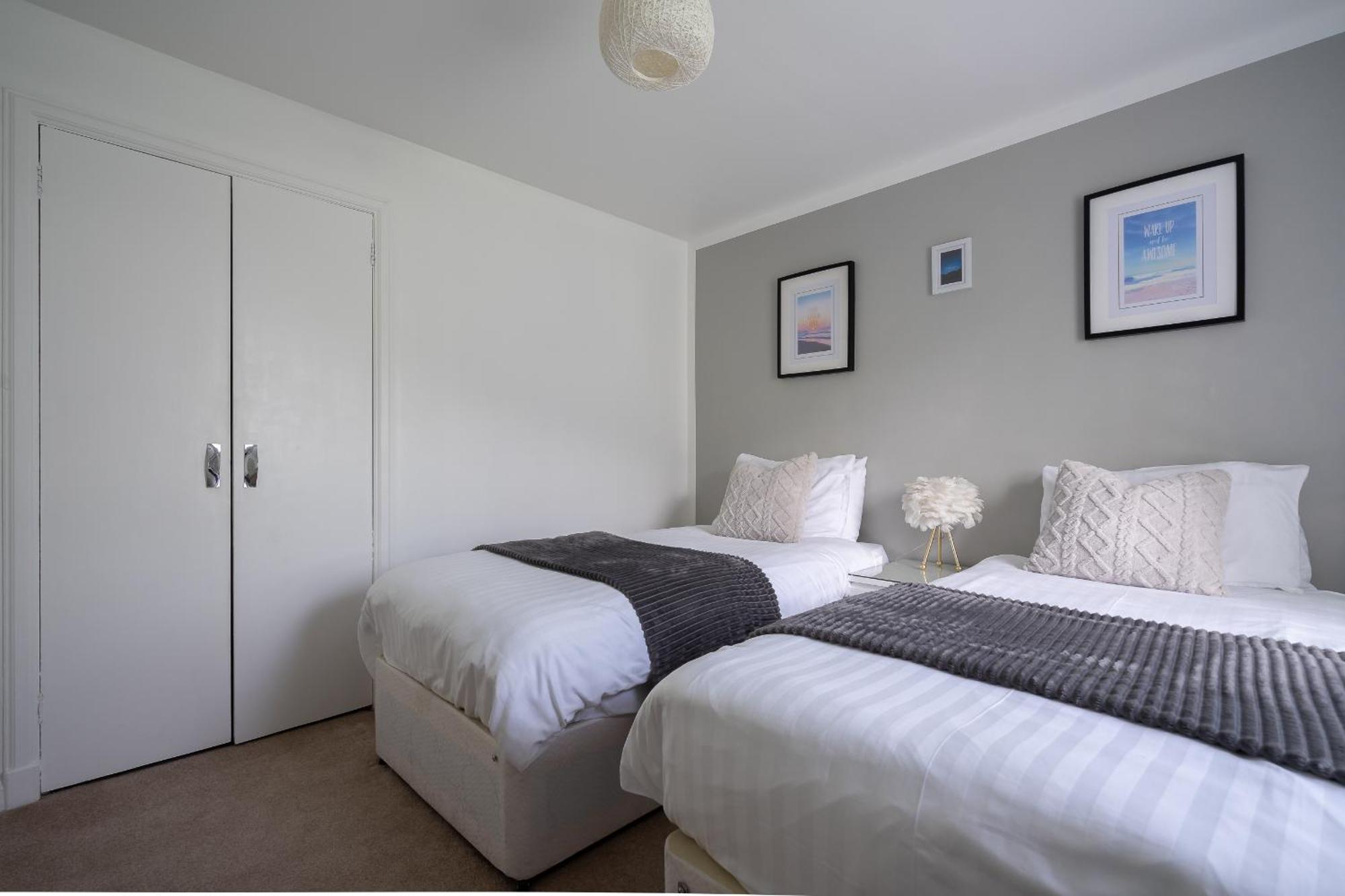 Centre House - 5 Bedrooms - Sleeps 9 - Parking Edimburgo