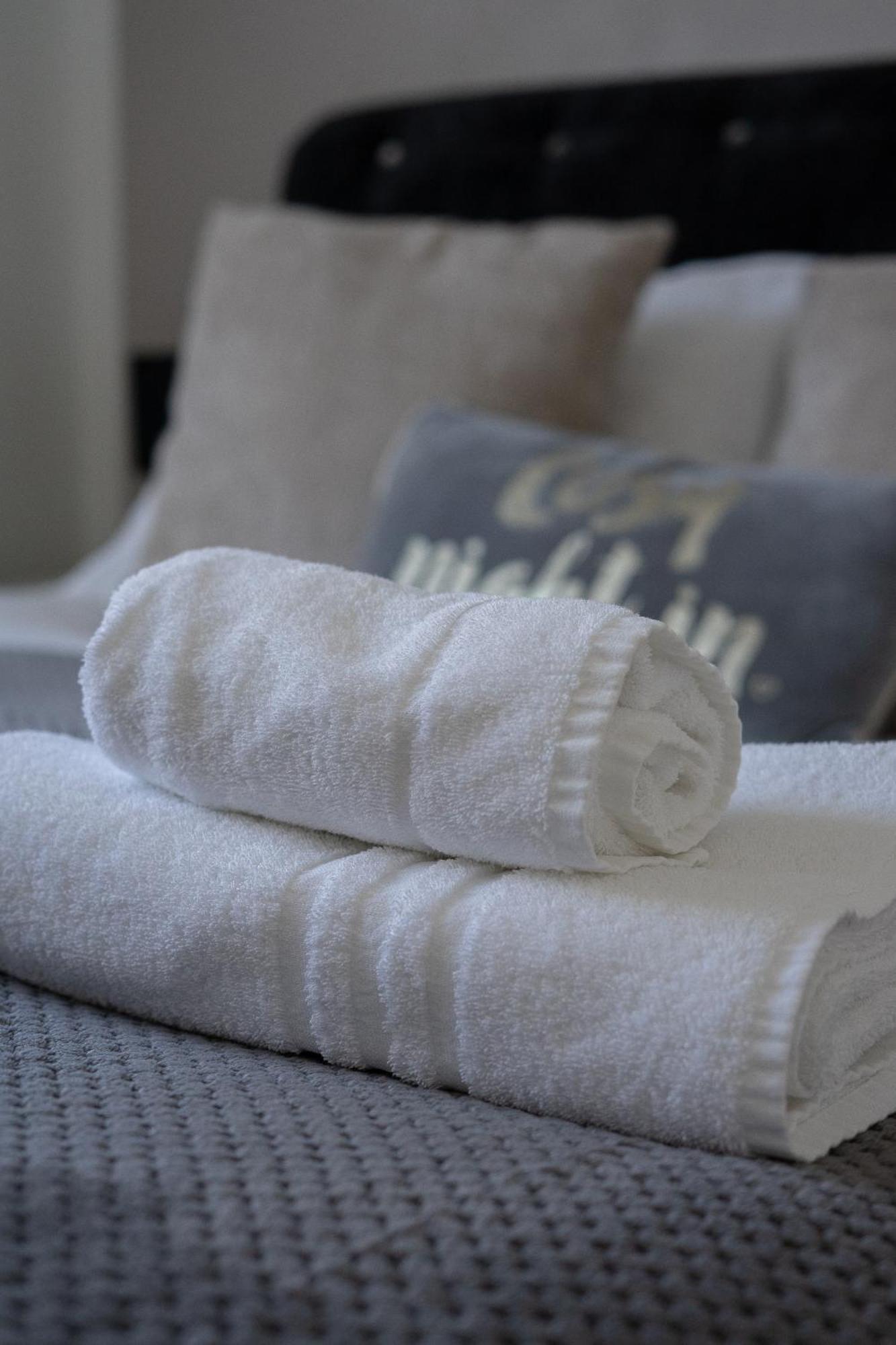 Casa de Férias Centre House - 5 Bedrooms - Sleeps 9 - Parking
